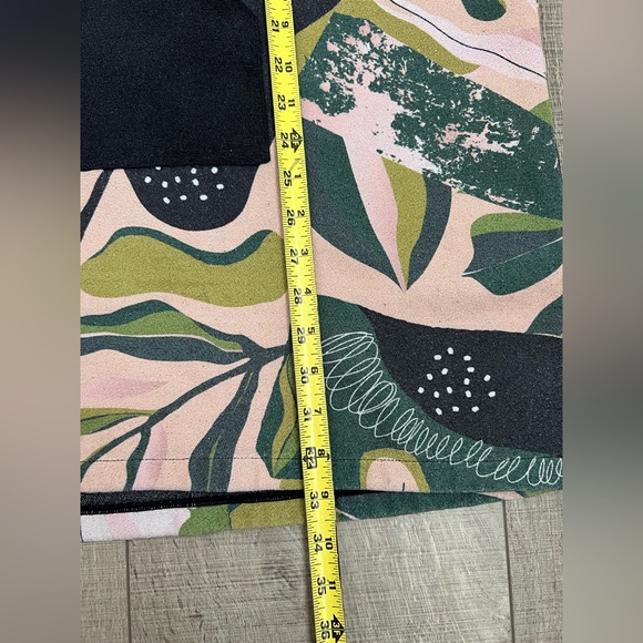 Nomadix Women's Changing Poncho Towel Swim Coverup in Monstera - Picture 7 of 8